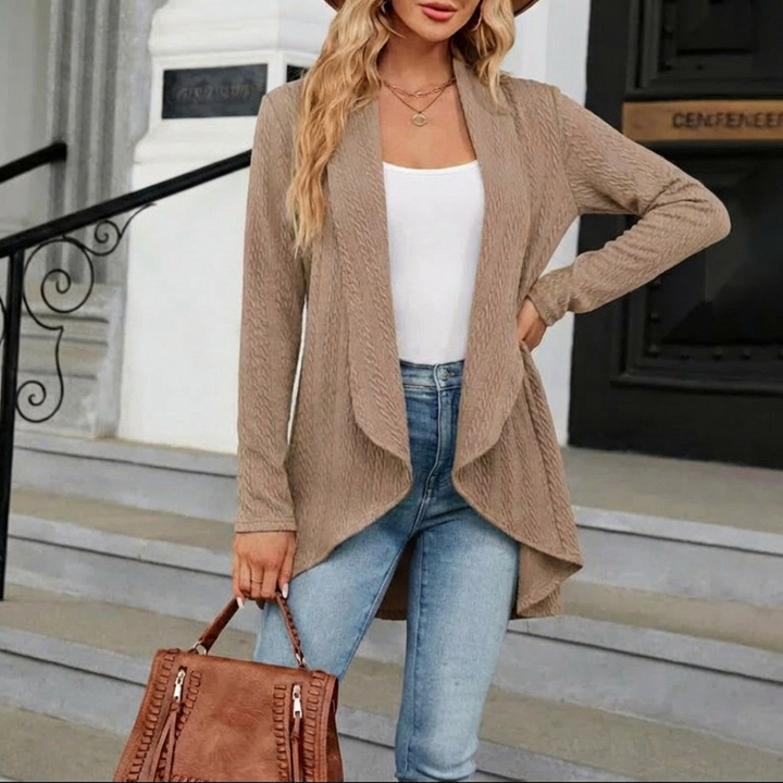 Cardigan Donna Stiloso per la Stagione Autunnale