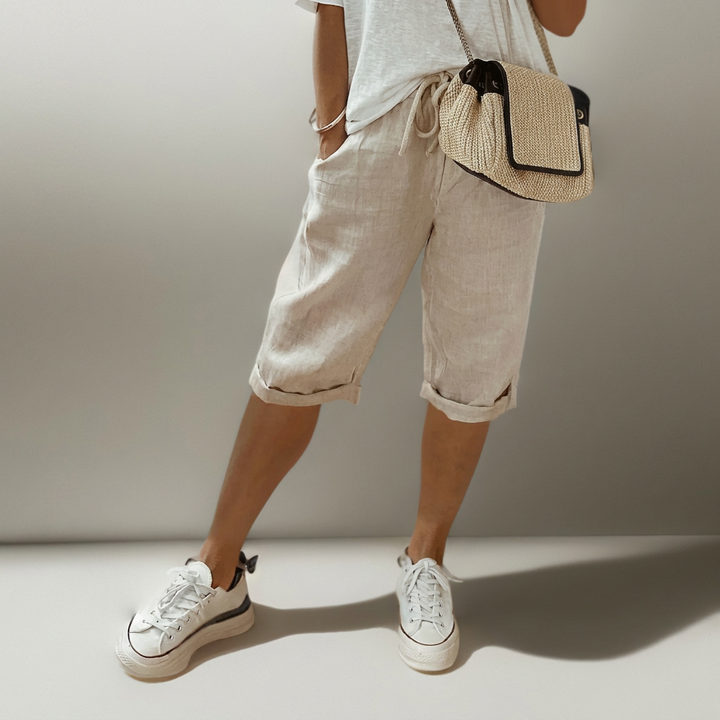 Pantaloni corti liberi con cordino