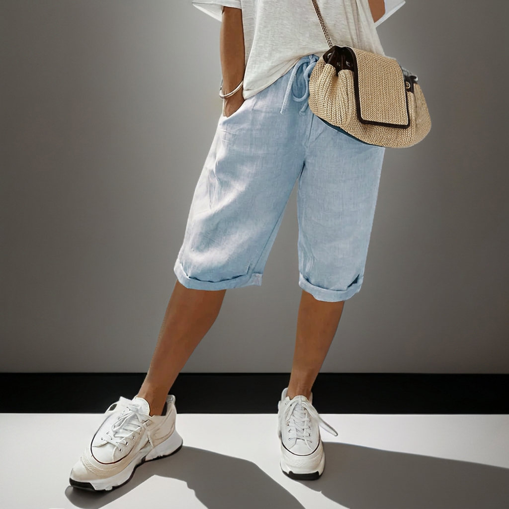 Pantaloni corti liberi con cordino