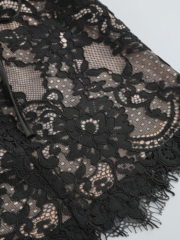 Miniabito a corsetto in pizzo Freya — Dove l’eleganza incontra il fascino