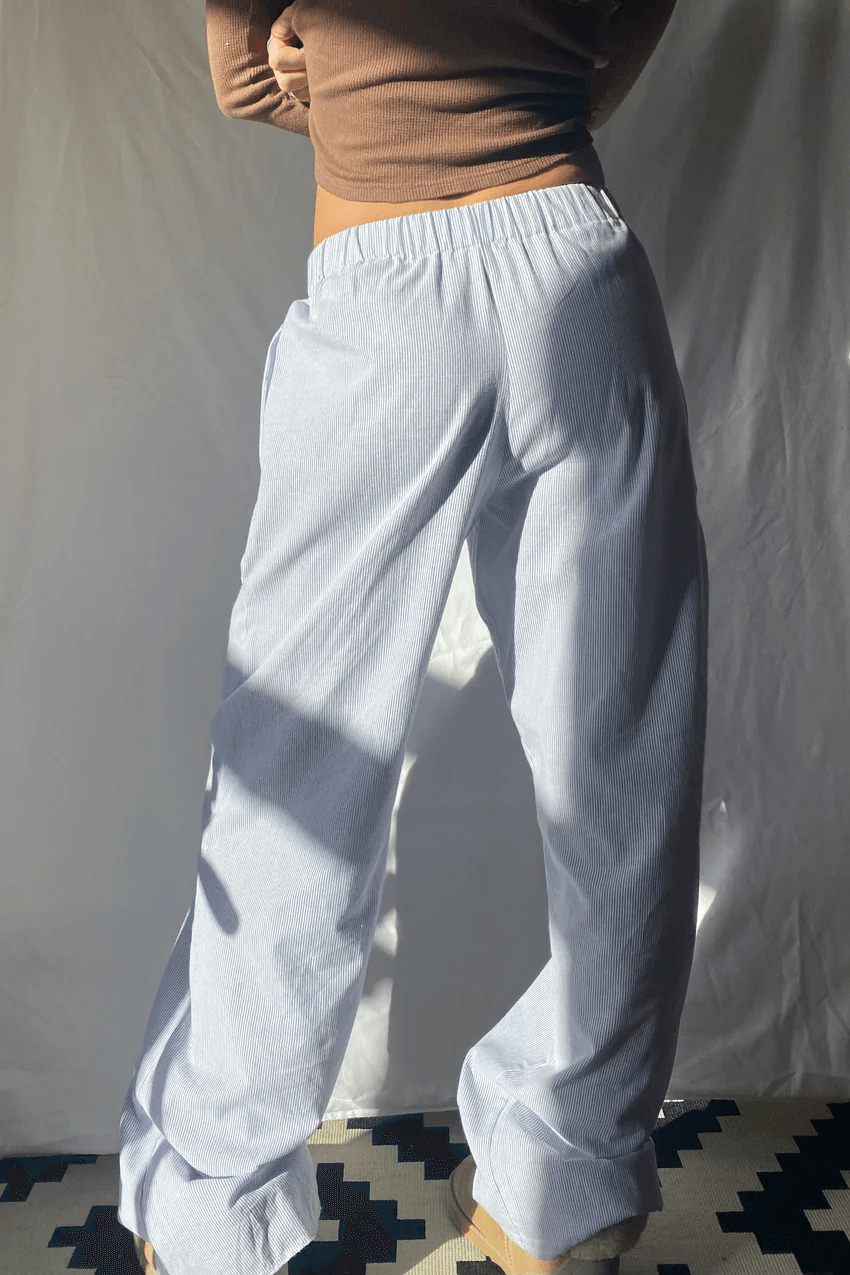 Pantaloni comodi e leggeri con elastico in vita da donna