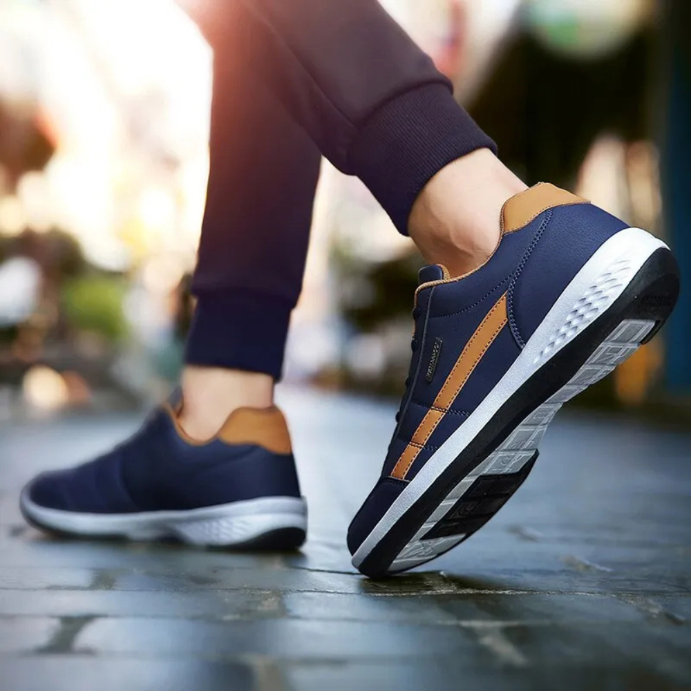 Sneakers ergonomiche in pelle da uomo