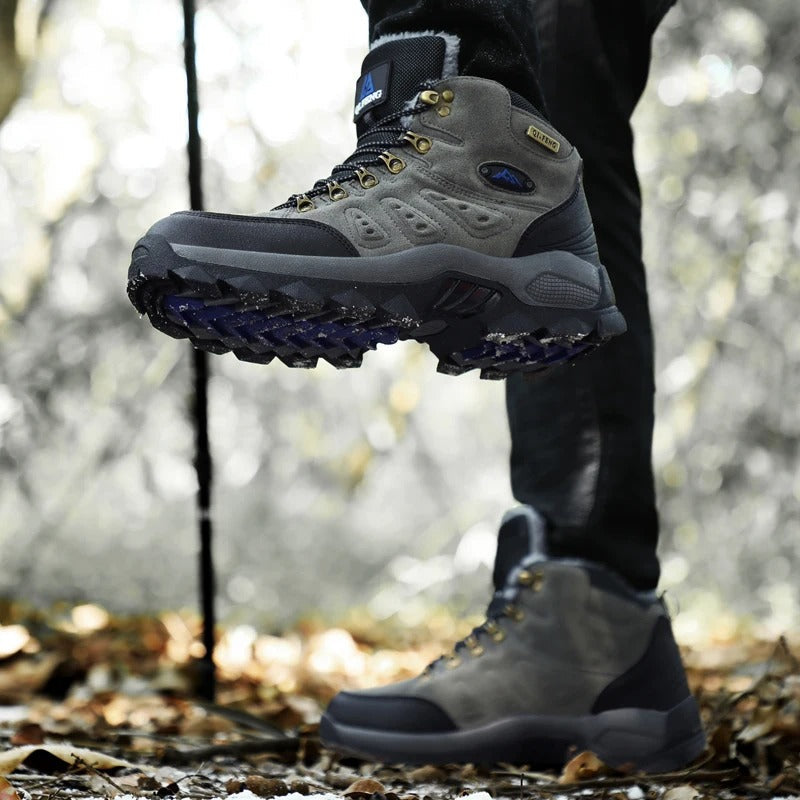 Scarponi da trekking Adventure Trek
