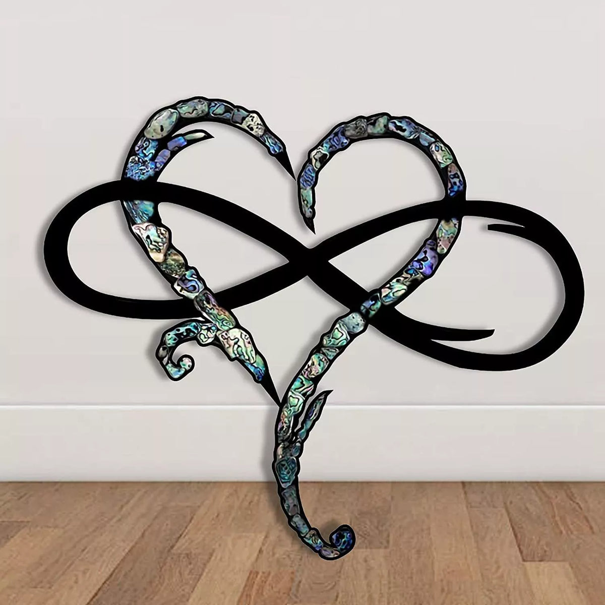 Decorazione da parete in ferro con cuore infinito