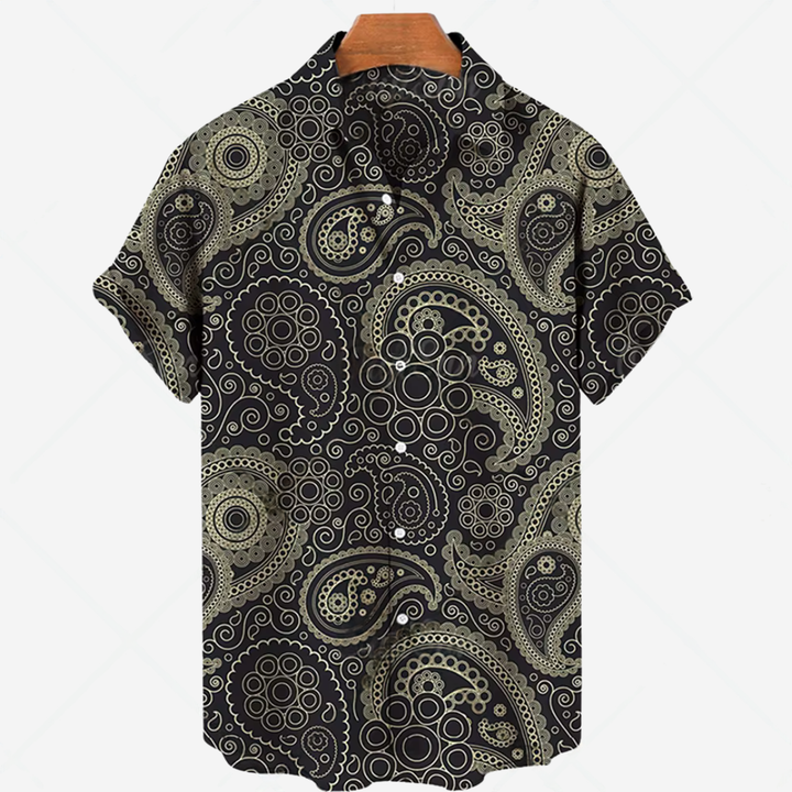 Camicia casual a maniche corte con stampa: uno stile disinvolto per ogni occasione